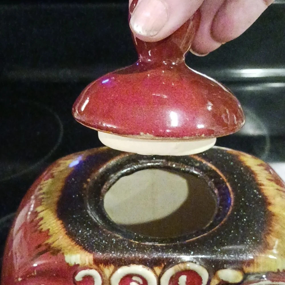 Decorative ceramic decanter